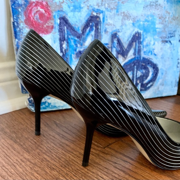 BCBGirls Black Patent leather White Pinstripe Sz. 35.5 Brazil Great Condition - Picture 9 of 12